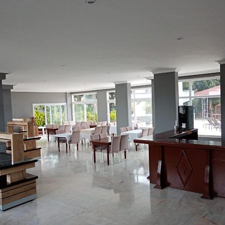 Moonstar Hotel Κουσάντασι Εξωτερικό φωτογραφία